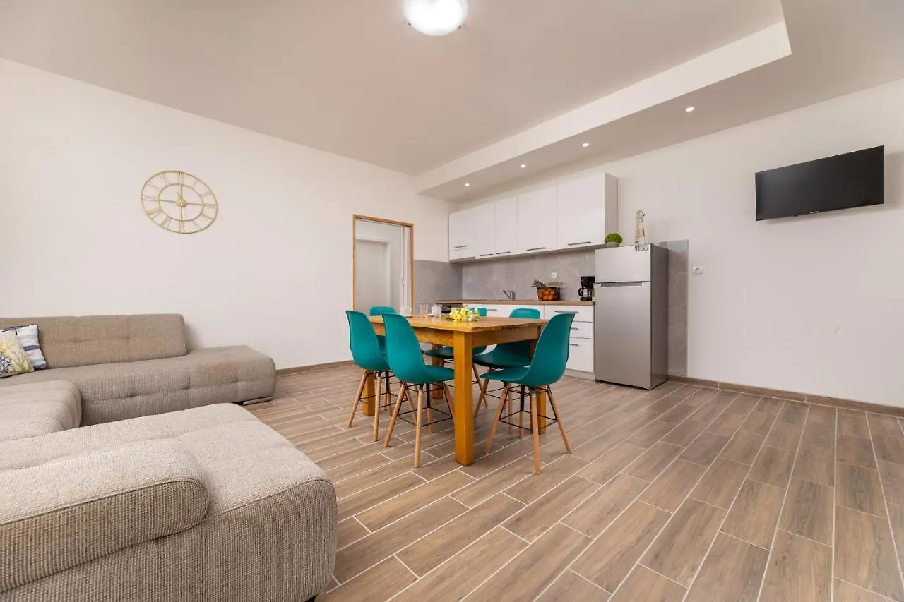 Apartment Lapepa联系方式
